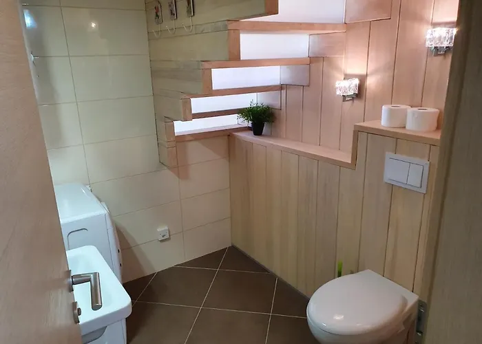 Apartment 21 *
